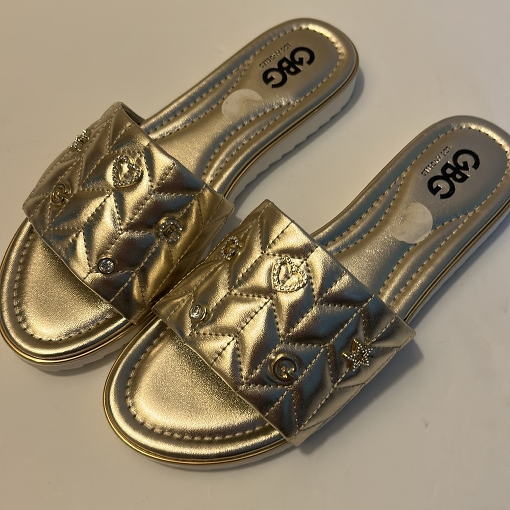 GBG Los Angeles Metallic Gold Quilted Sandals - Picture 15 of 16